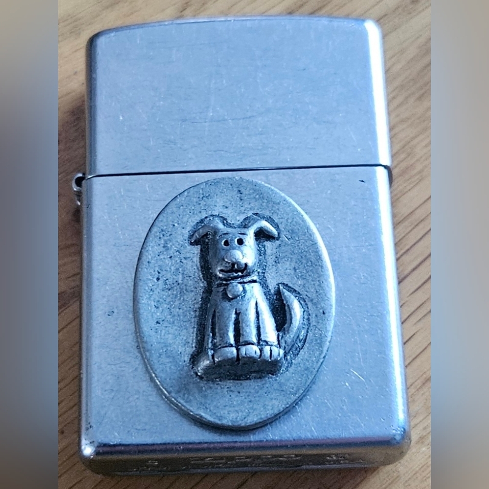 Zippo-Chic Silver Lighter with Dog Emblem
